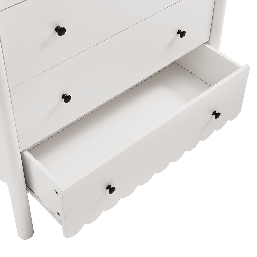 Emmeline Scalloped 5-Drawer Chest. Picture 6