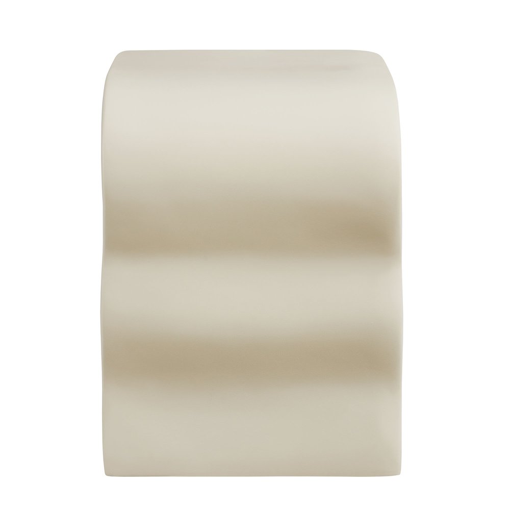 Jorin Squiggle Side Table. Picture 4