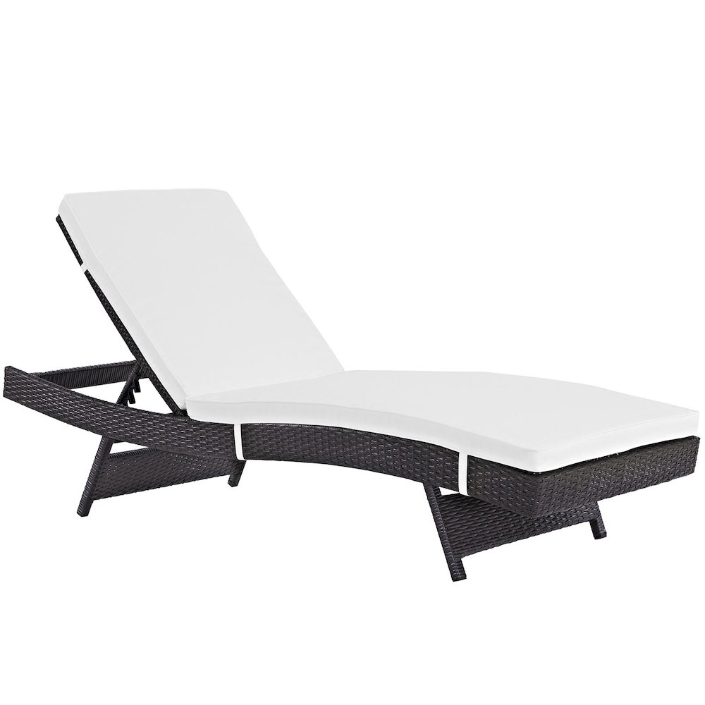 Peer Outdoor Patio Chaise. Picture 1