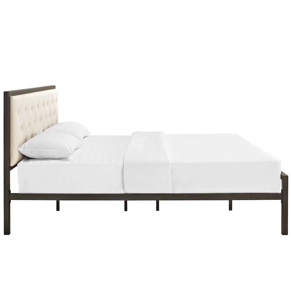 Mia Fabric King Bed. Picture 3
