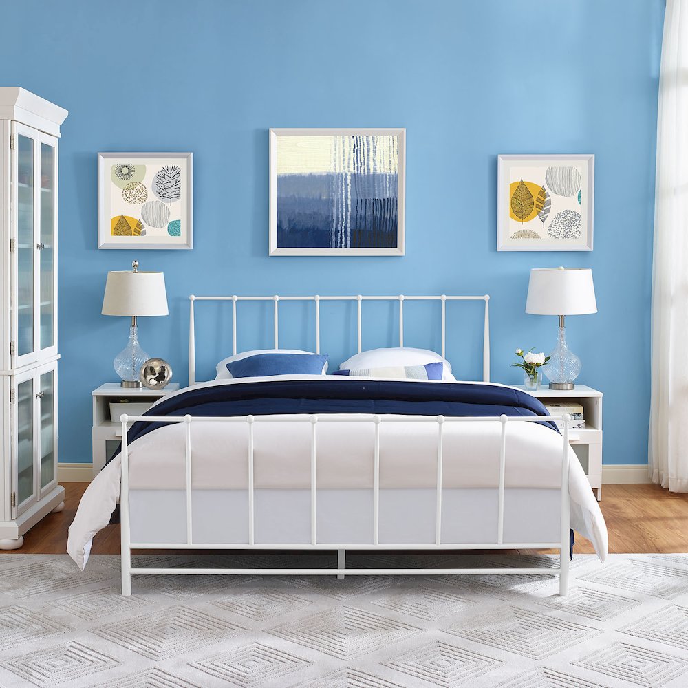 Estate King Bed. Picture 5