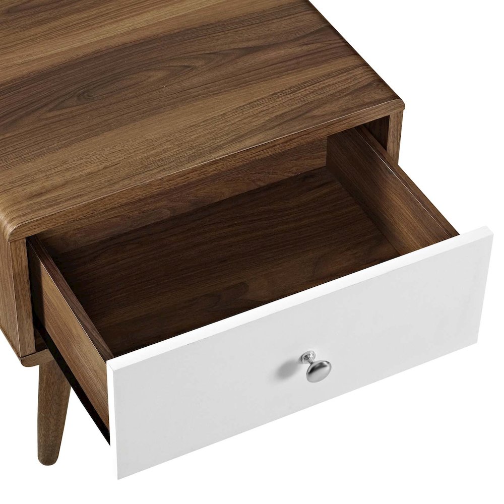 Transmit Nightstand. Picture 4