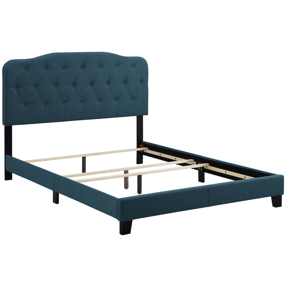Amelia Upholstered Fabric Queen Bed. Picture 2