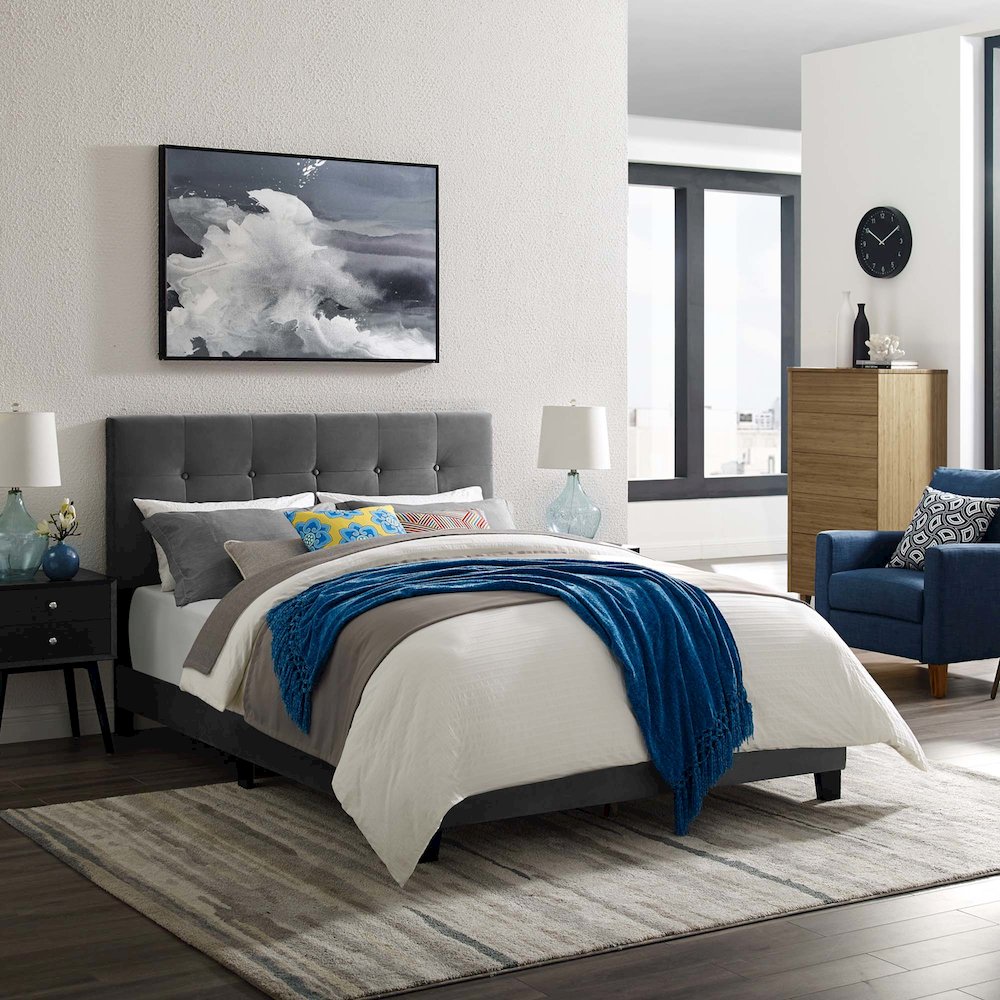 Amira Performance Velvet Full Bed. Picture 6