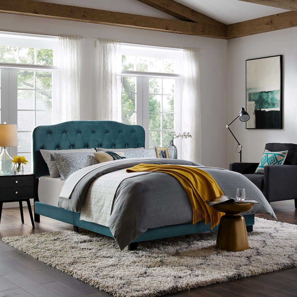 Amelia Performance Velvet Full Bed. Picture 5