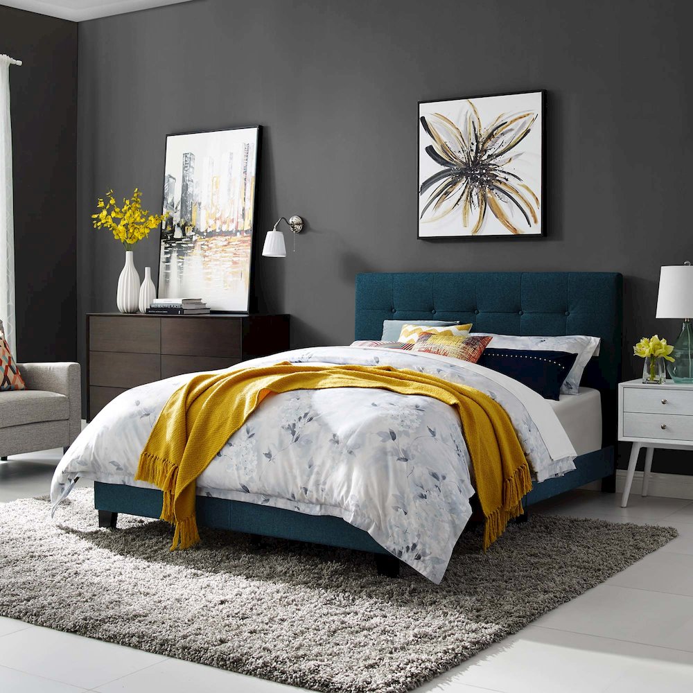 Amira Upholstered Fabric Full Bed. Picture 6