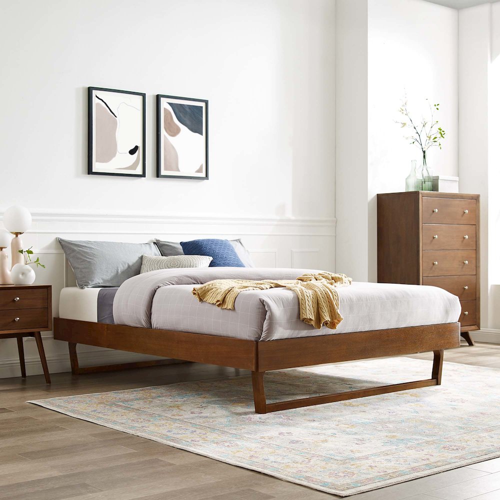 Billie Wood Queen Platform Bed Frame. Picture 6