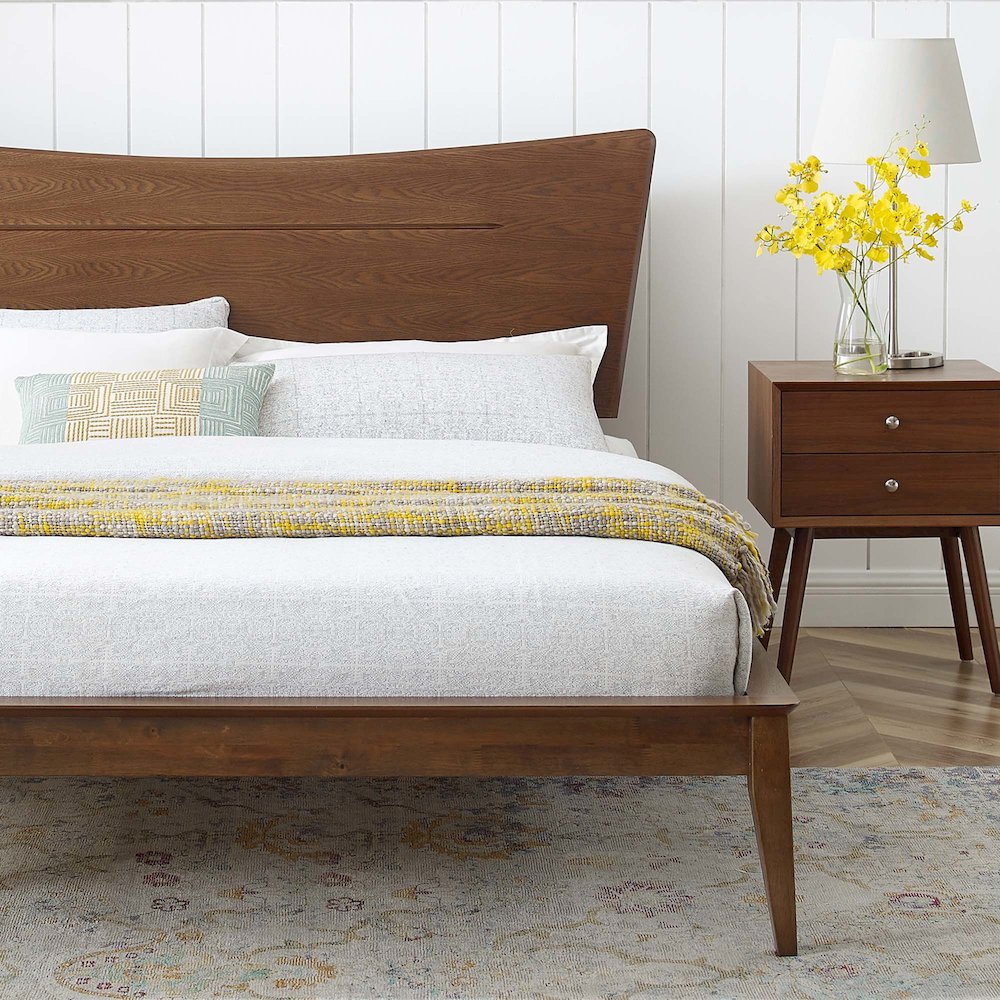 Astra Wood Full Platform Bed. Picture 9