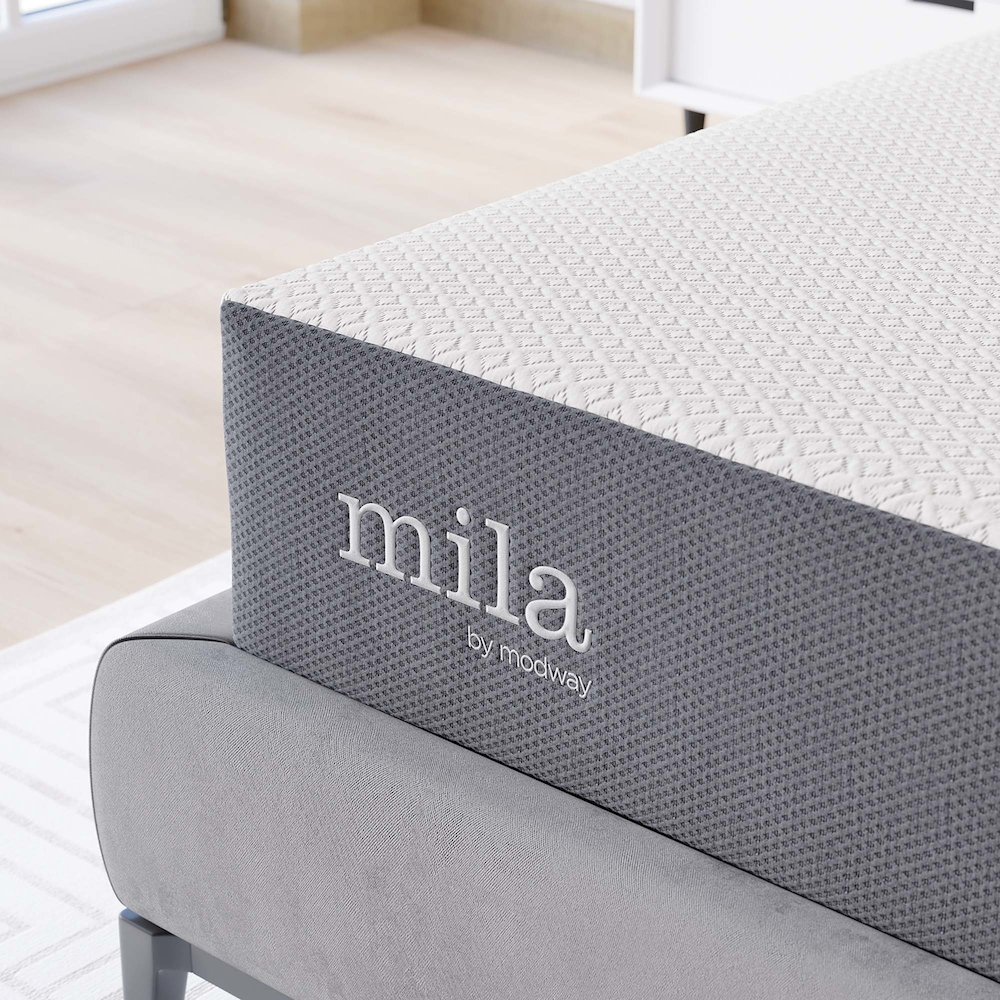 Mila 10" Queen Mattress. Picture 8