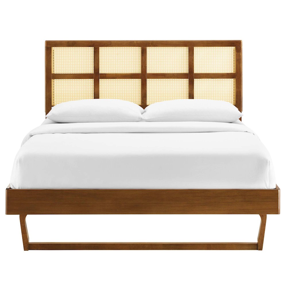 Sidney Cane and Wood Queen Platform Bed With Angular Legs. Picture 5