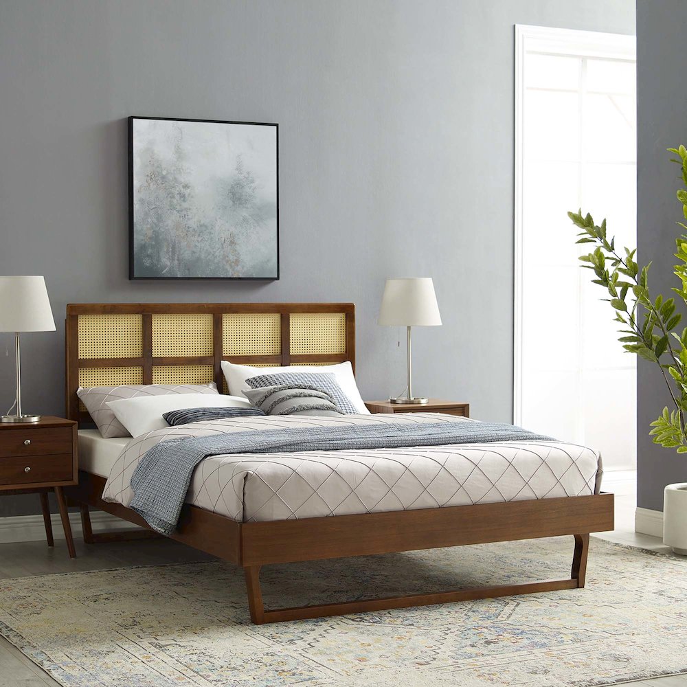 Sidney Cane and Wood Queen Platform Bed With Angular Legs. Picture 7