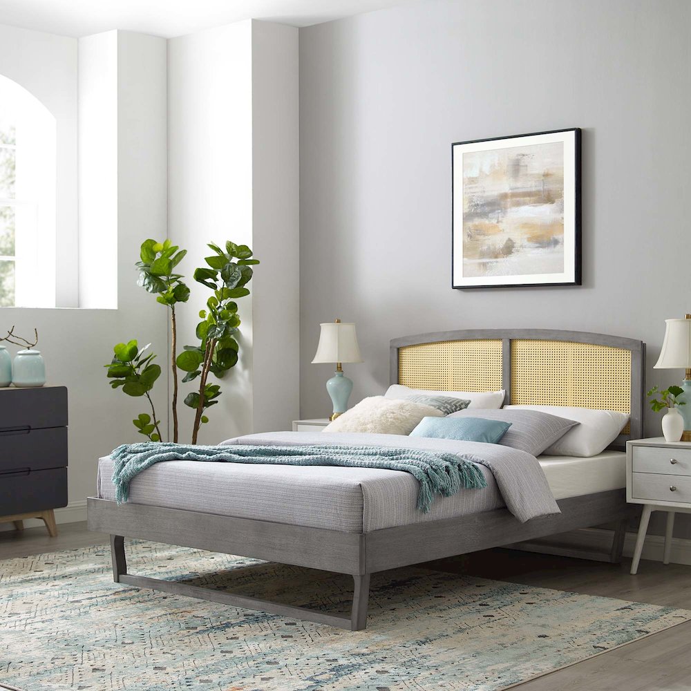 Sierra Cane and Wood Queen Platform Bed With Angular Legs. Picture 7