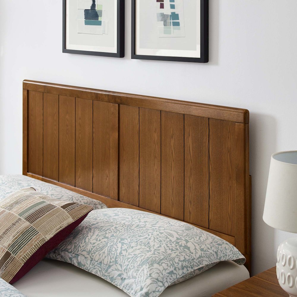 Alana Wood Queen Platform Bed With Splayed Legs. Picture 12