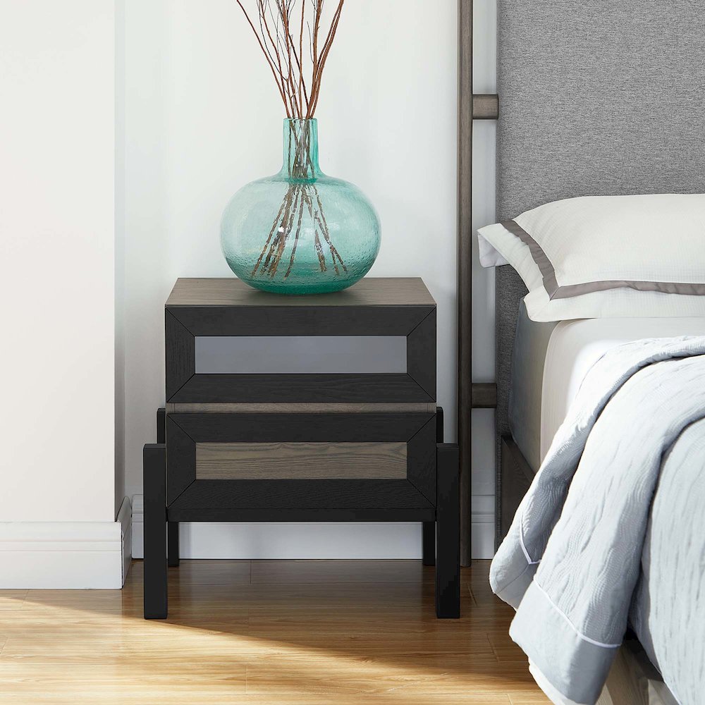 Merritt Nightstand. Picture 6