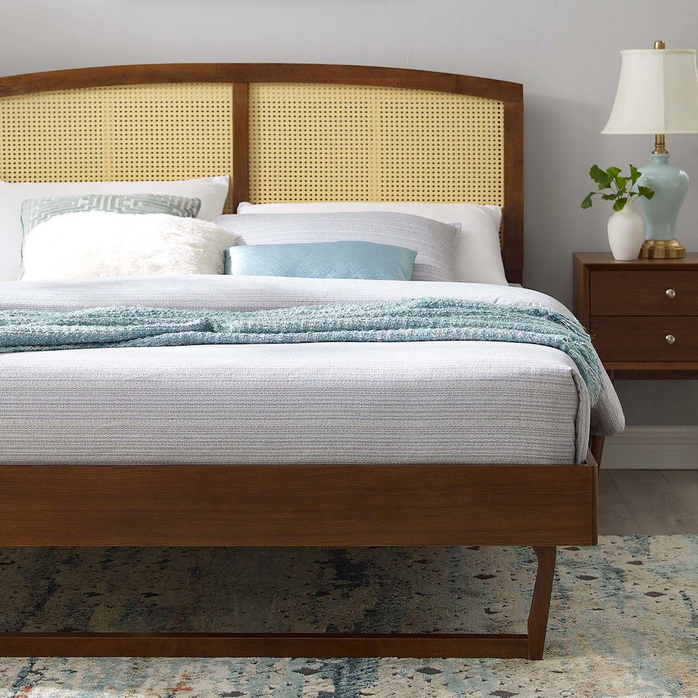 Sierra Cane and Wood Full Platform Bed With Angular Legs. Picture 9