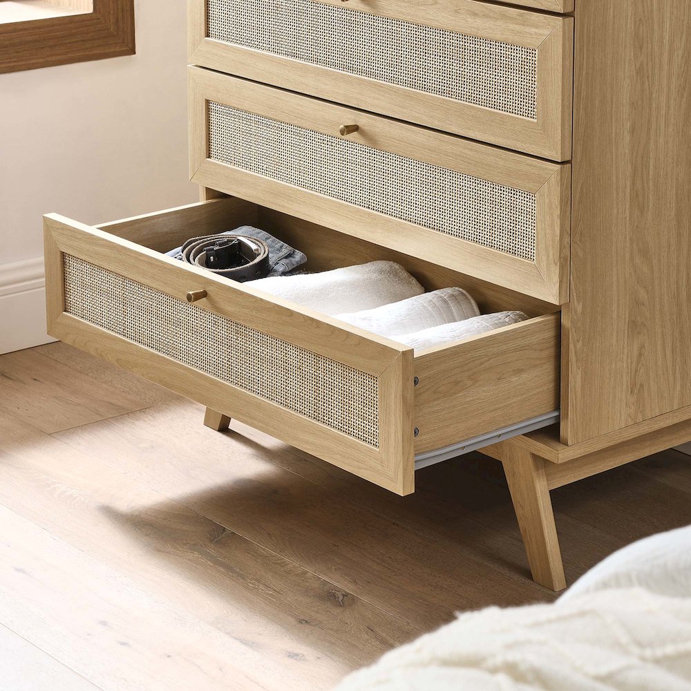 Soma 5-Drawer Chest. Picture 7