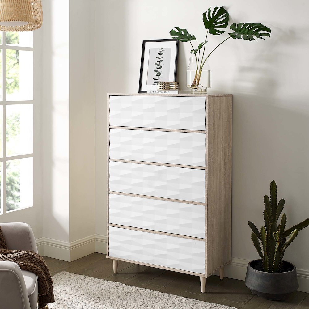 Vespera 5-Drawer Chest. Picture 8