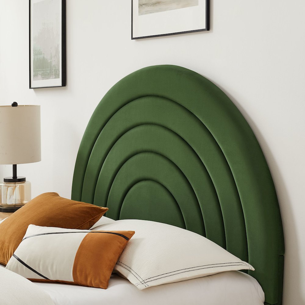 Solana Arched Performance Velvet King Platform Bed. Picture 9
