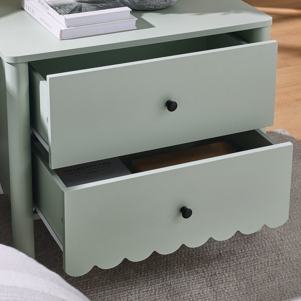 Emmeline Scalloped 2-Drawer Nightstand. Picture 9