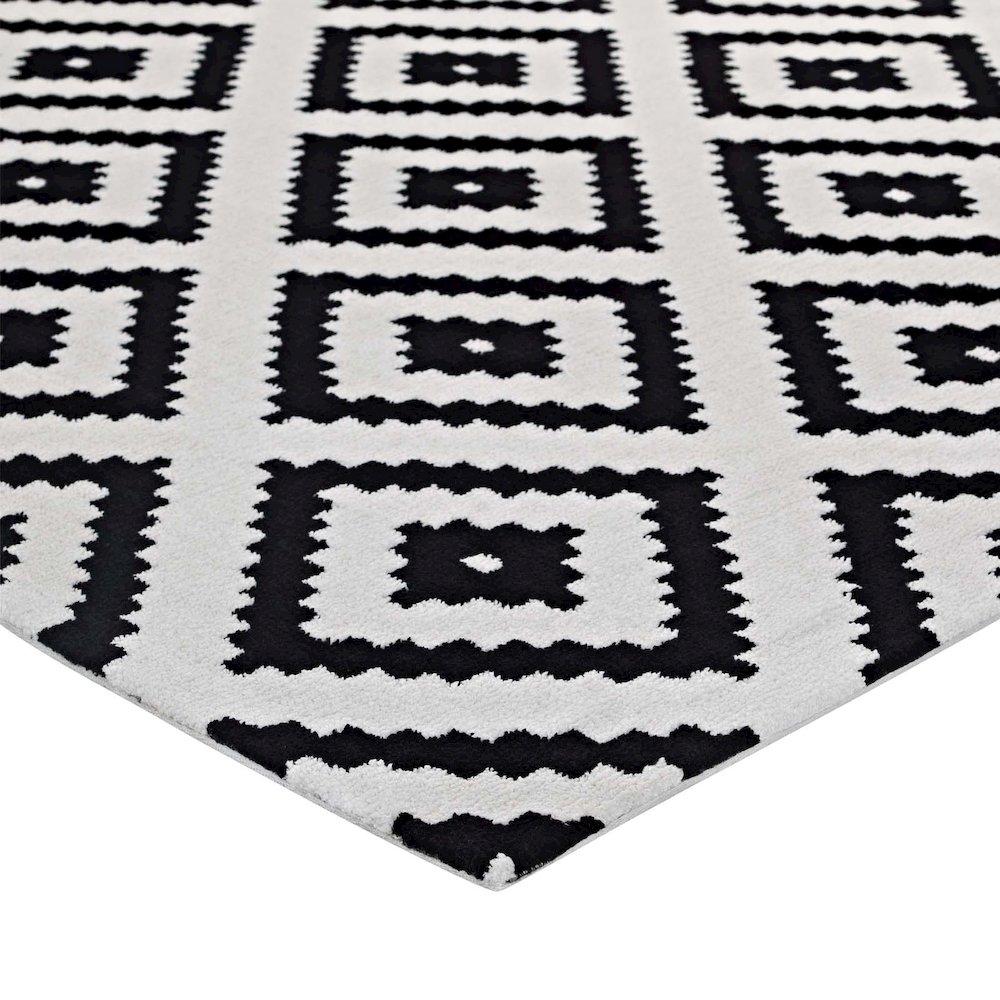 Alika Abstract Diamond Trellis 8x10 Area Rug. Picture 2