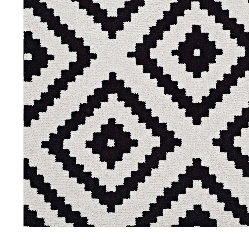 Alika Abstract Diamond Trellis 8x10 Area Rug. Picture 3