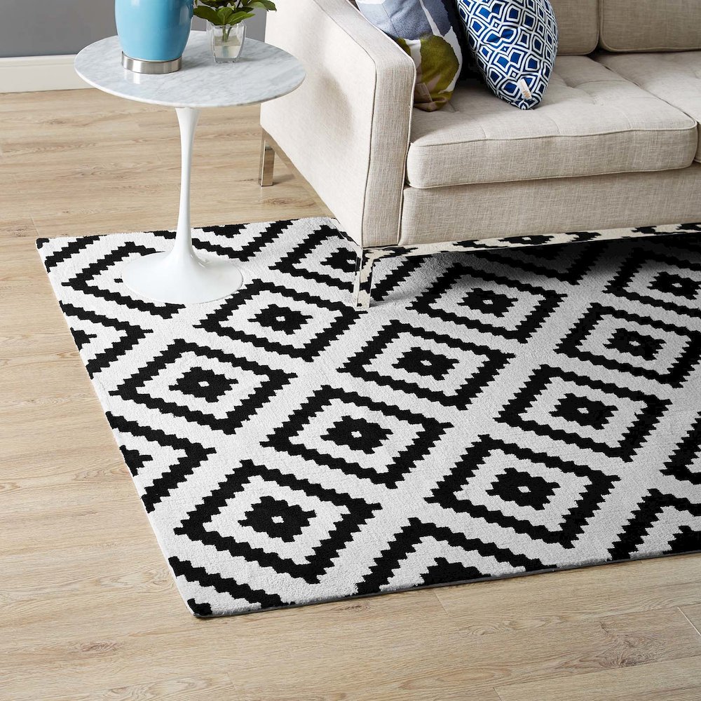 Alika Abstract Diamond Trellis 8x10 Area Rug. Picture 6