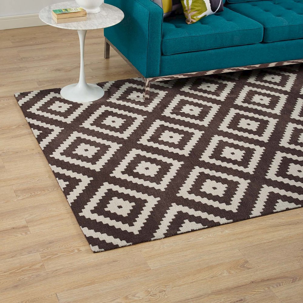 Alika Abstract Diamond Trellis 5x8 Area Rug. Picture 6