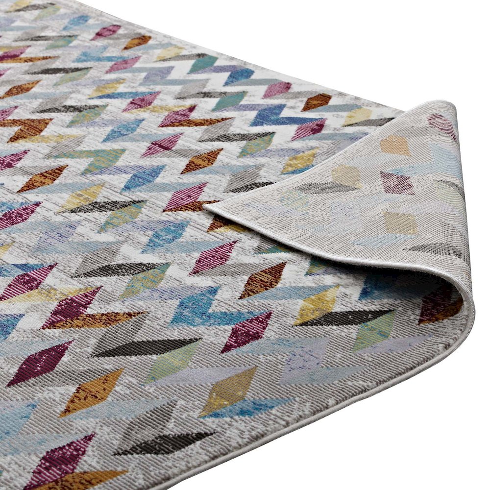 Gemma Chevron Mosaic 5x8 Area Rug. Picture 4