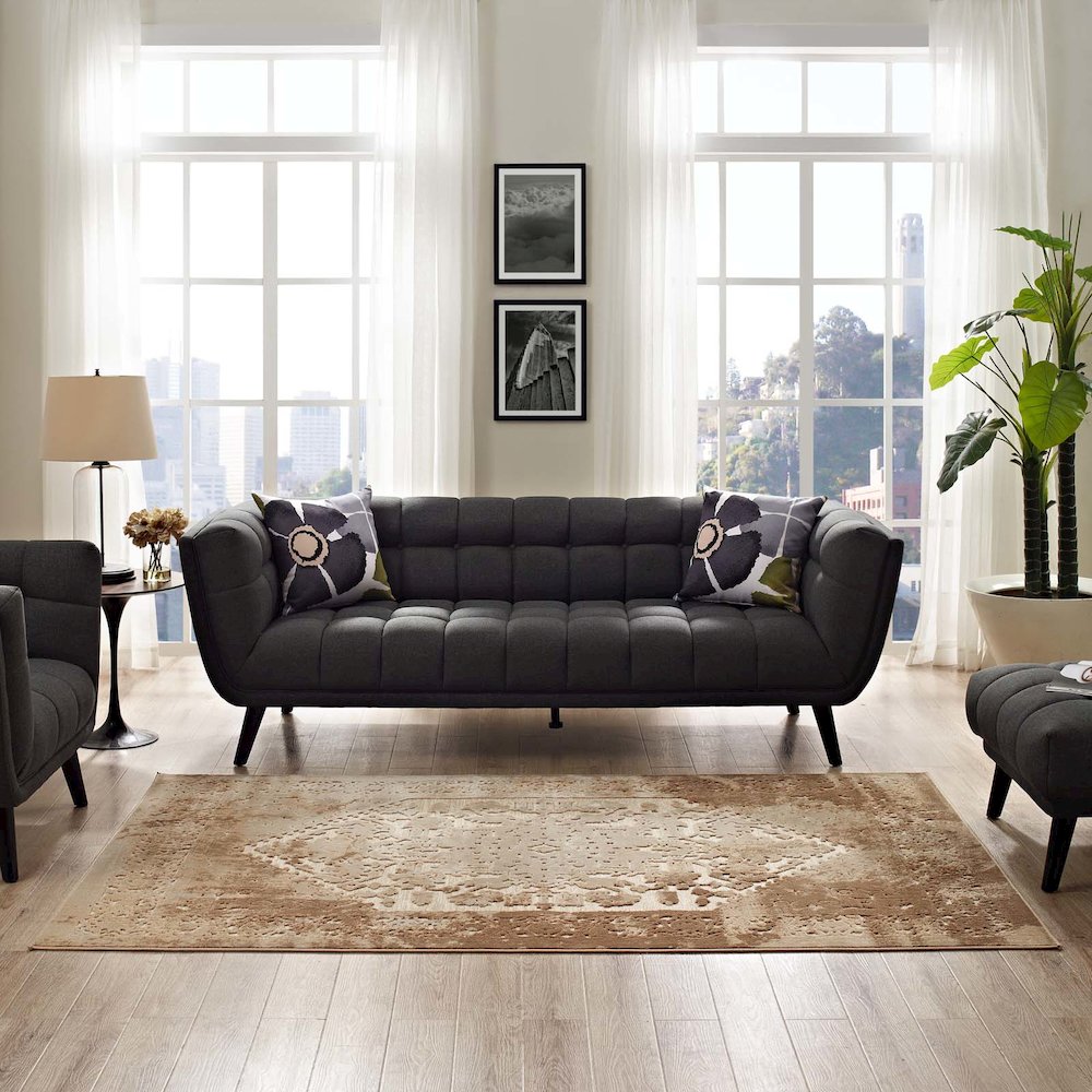 Rosina Distressed Vintage Medallion 5x8 Area Rug. Picture 6