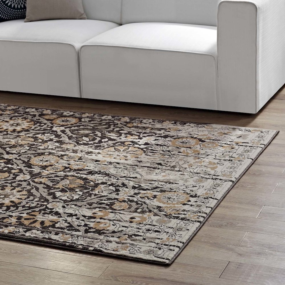Ganesa Distressed Diamond Floral Lattice 5x8 Area Rug. Picture 7