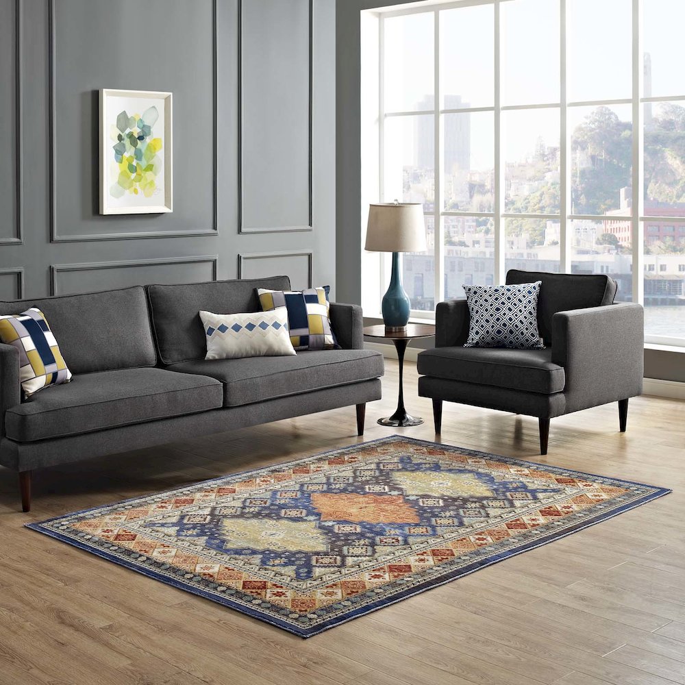 Atzi Distressed Southwestern Diamond Floral 4x6 Area Rug. Picture 5