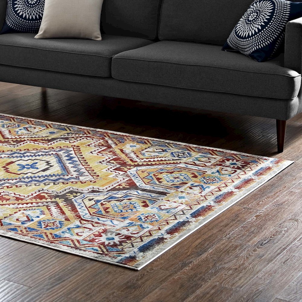 Florita Distressed Southwestern Aztec 4x6 Area Rug. Picture 7