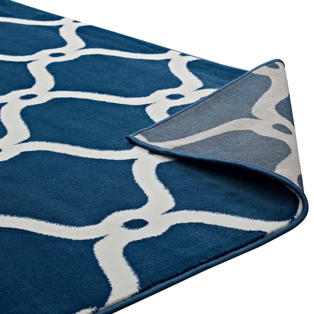 Beltara Chain Link Transitional Trellis 5x8 Area Rug. Picture 4