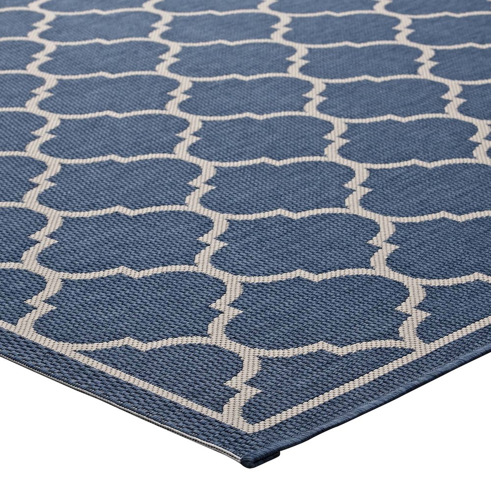 Avena Moroccan Quatrefoil Trellis Indoor and Outdoor 5x8 Area Rug. Picture 3
