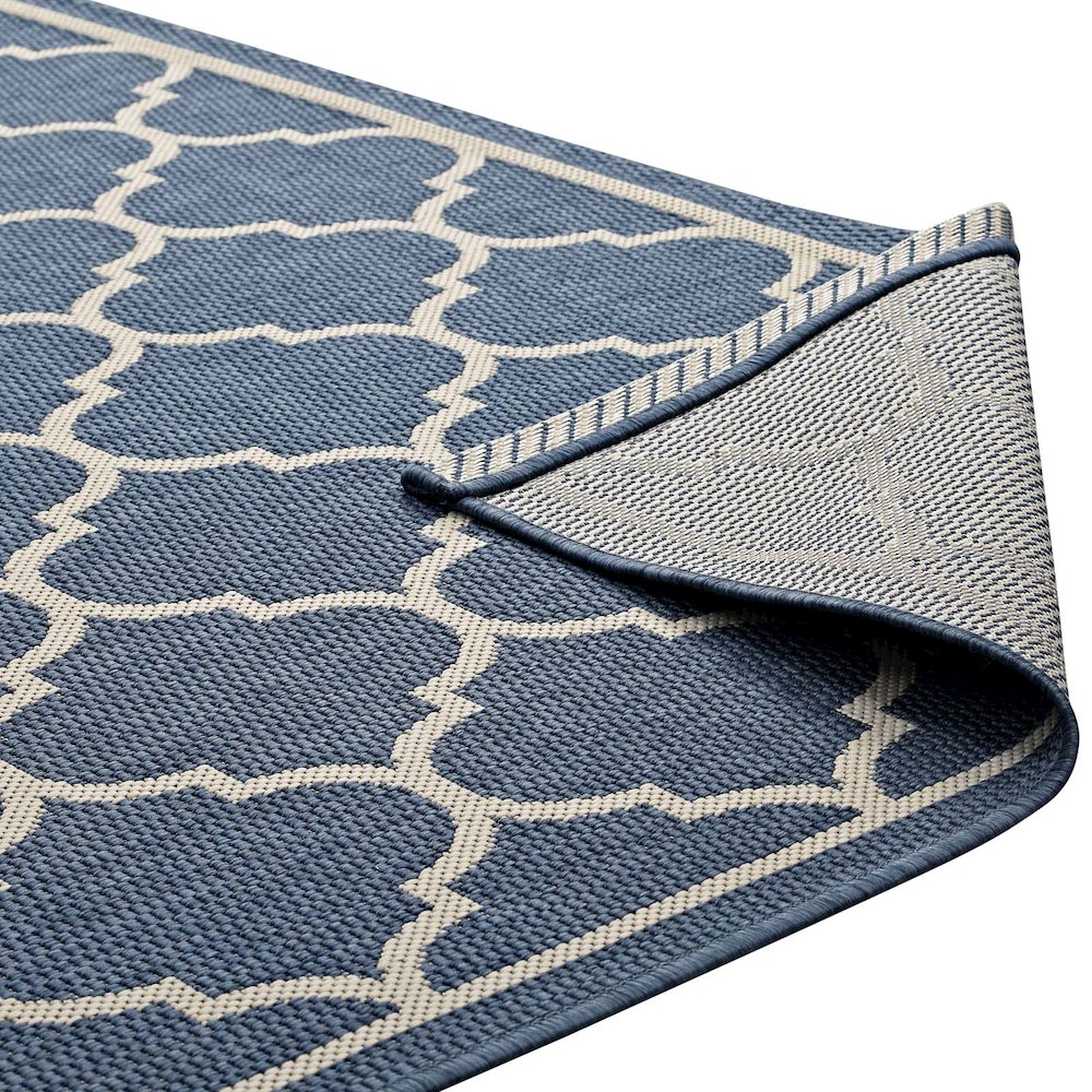 Avena Moroccan Quatrefoil Trellis Indoor and Outdoor 5x8 Area Rug. Picture 4