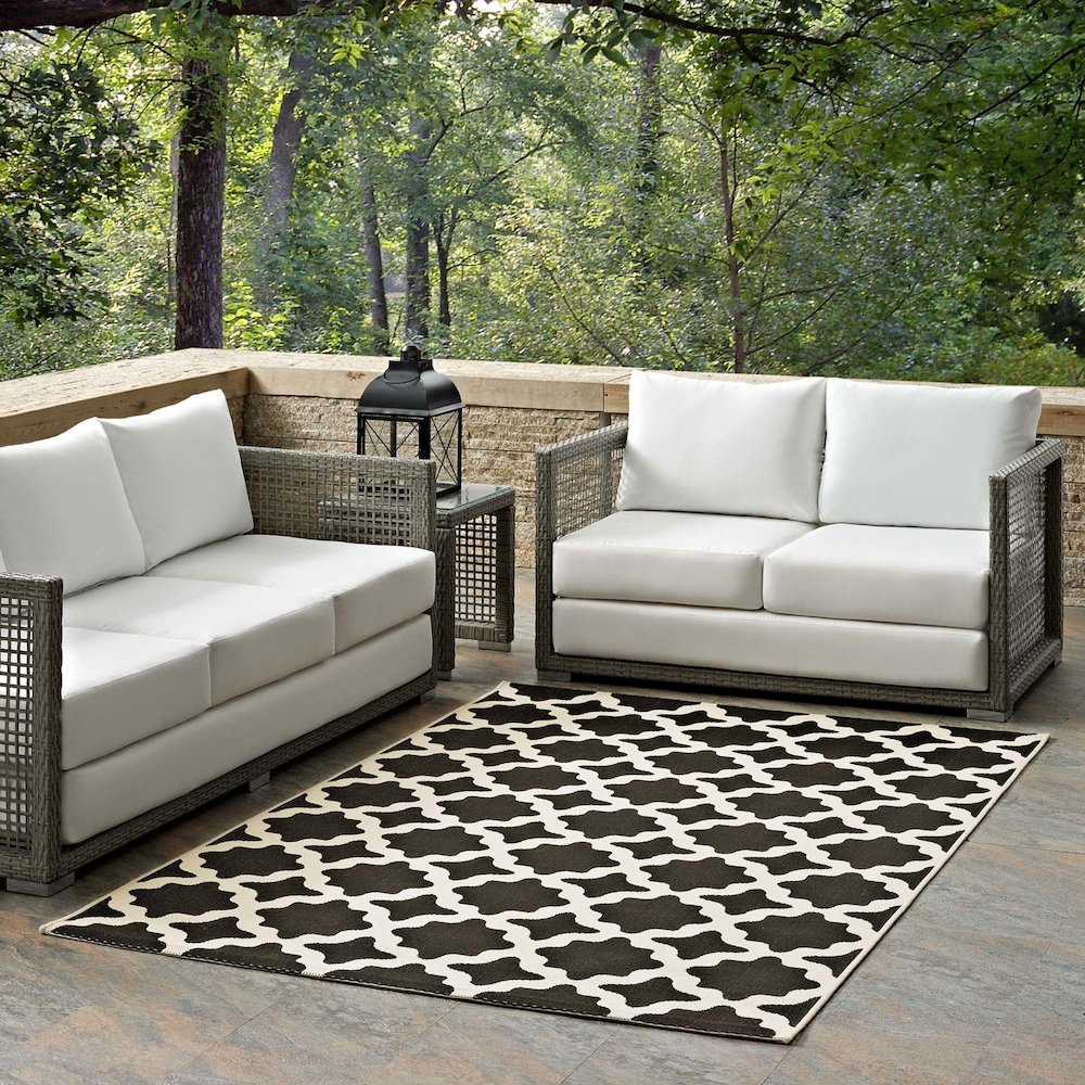 Cerelia Moroccan Trellis Indoor and Outdoor 4x6 Area Rug. Picture 6