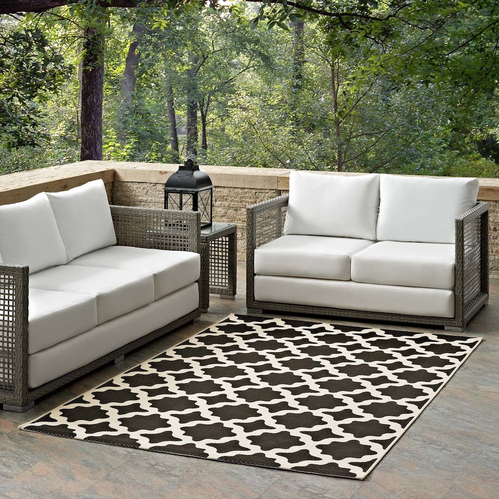Cerelia Moroccan Trellis Indoor and Outdoor 5x8 Area Rug. Picture 5