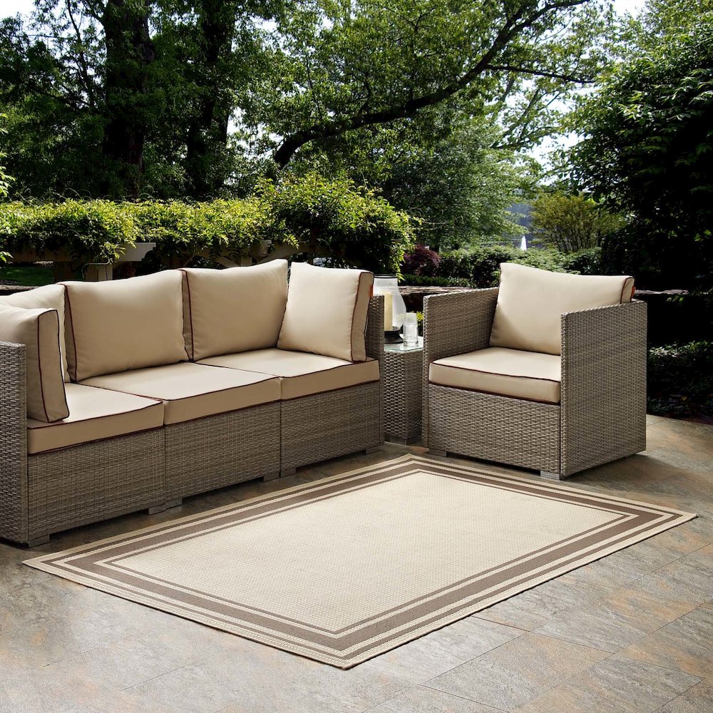Rim Solid Border Indoor and Outdoor 5x8 Area Rug. Picture 5