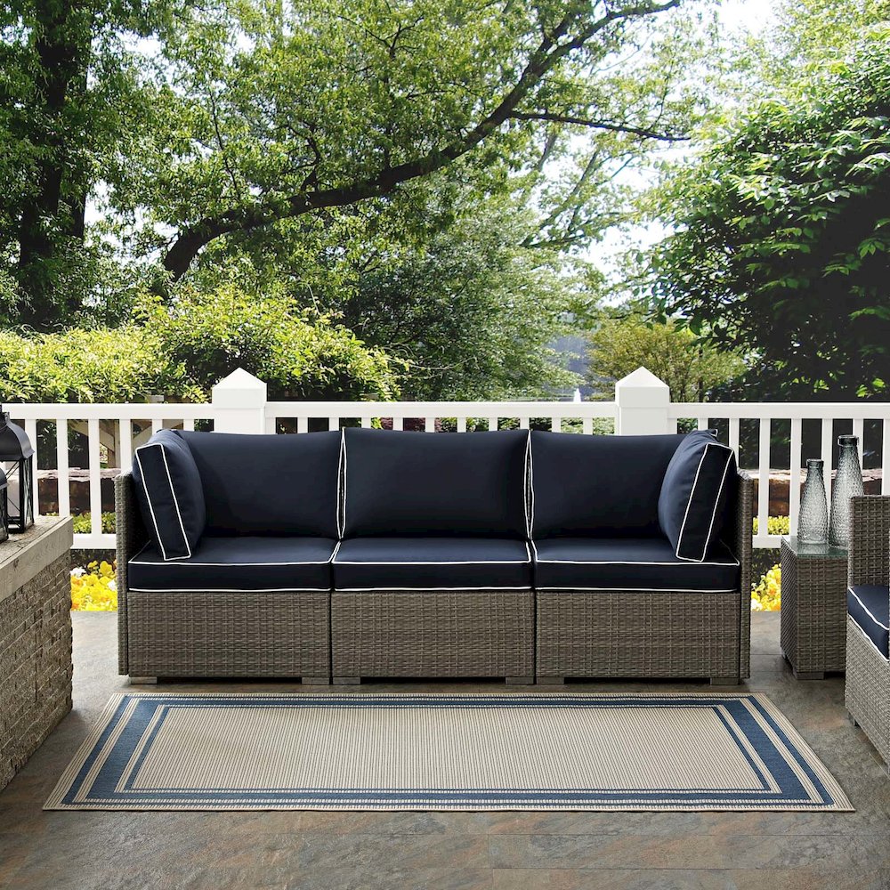 Rim Solid Border Indoor and Outdoor 5x8 Area Rug. Picture 6