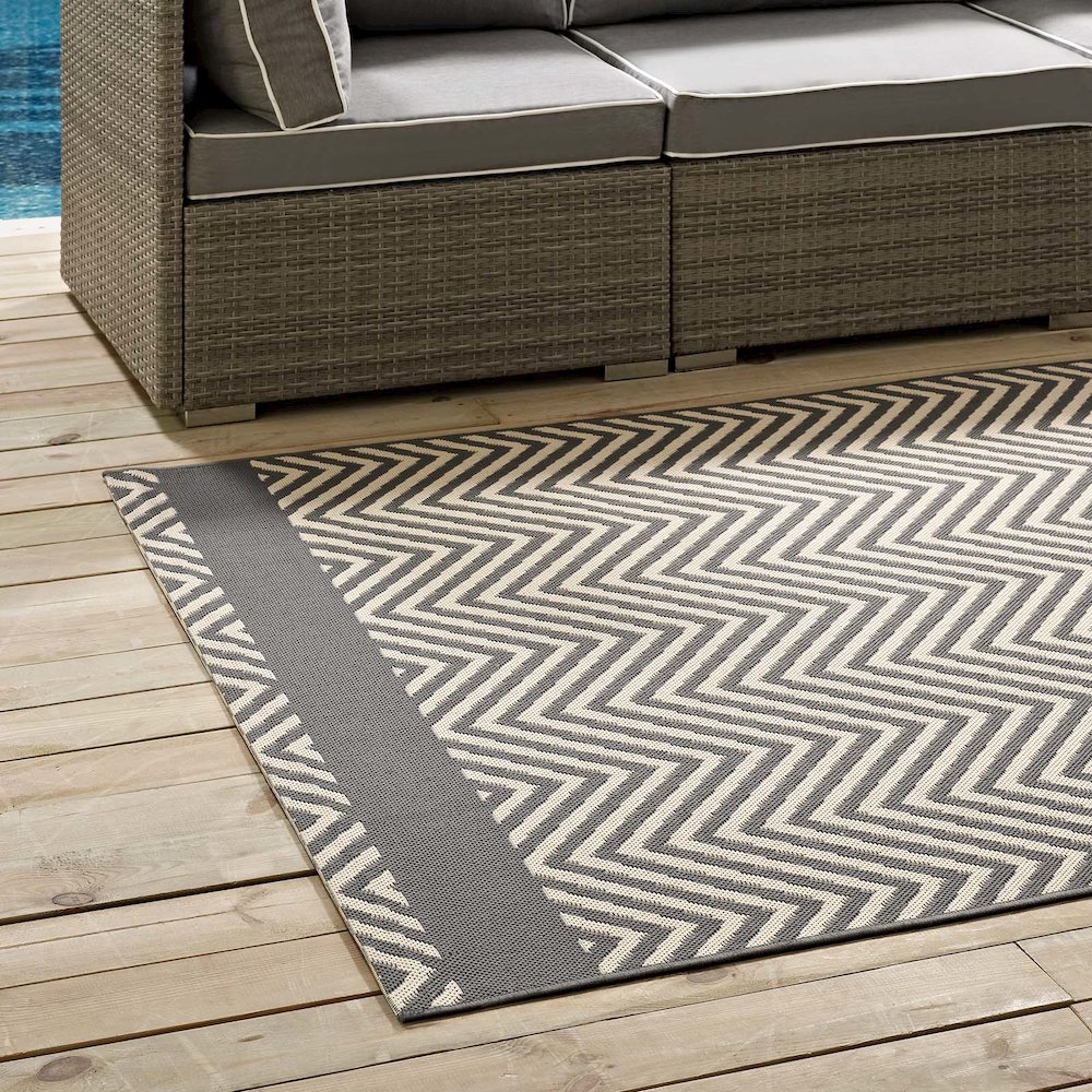 Optica Chevron With End Borders Indoor and Outdoor 5x8 Area Rug. Picture 7