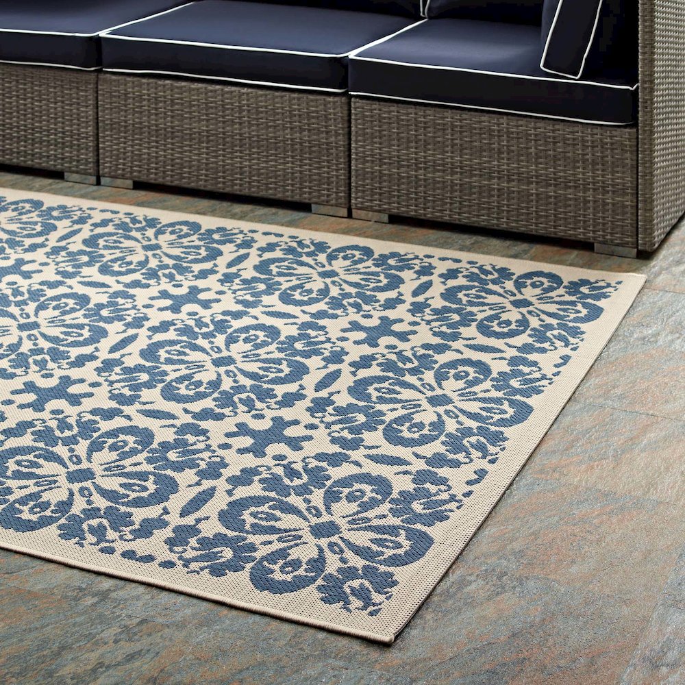 Ariana Vintage Floral Trellis Indoor and Outdoor 5x8 Area Rug. Picture 7