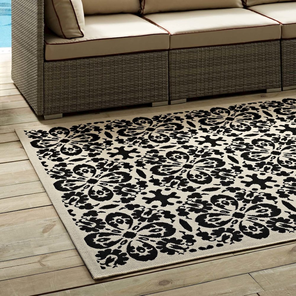 Ariana Vintage Floral Trellis Indoor and Outdoor 5x8 Area Rug. Picture 7