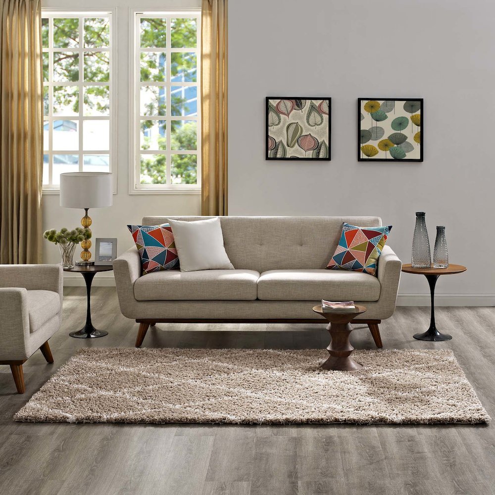 Toryn Diamond Lattice 5x8 Shag Area Rug. Picture 6