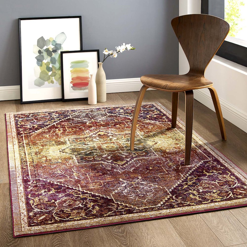 Kaede Transitional Distressed Vintage Floral Vintage Medallion 4x6 Area Rug. Picture 5