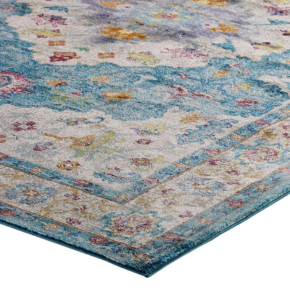 Success Anisah Distressed Floral Vintage Medallion 4x6 Area Rug. Picture 3