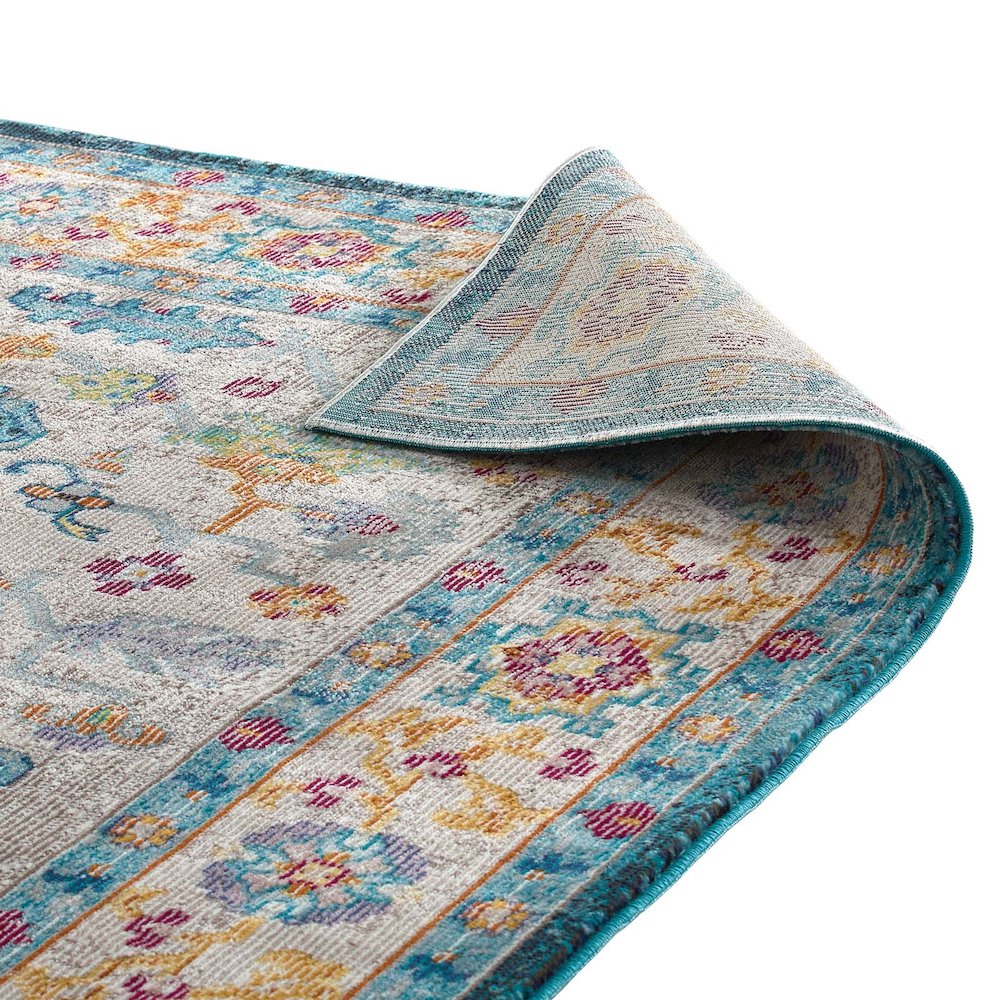 Success Anisah Distressed Floral Vintage Medallion 5x8 Area Rug. Picture 4
