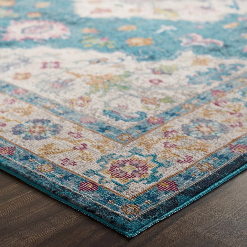 Success Anisah Distressed Floral Vintage Medallion 5x8 Area Rug. Picture 7