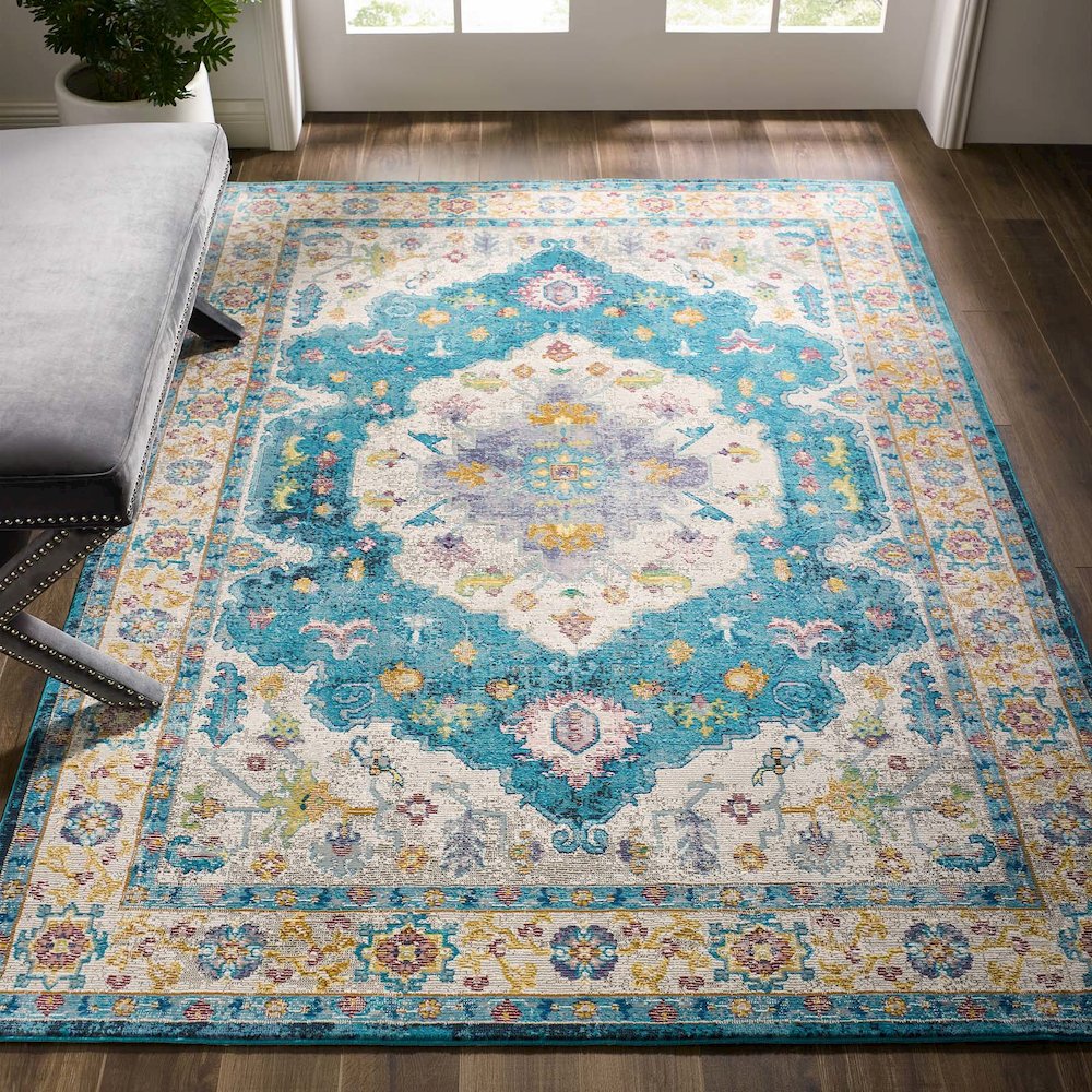 Success Anisah Distressed Floral Vintage Medallion 5x8 Area Rug. Picture 6
