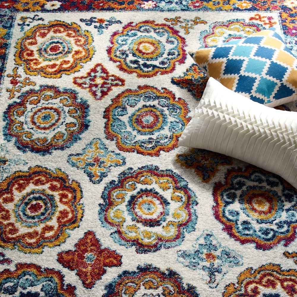 Entourage Odile Distressed Floral Moroccan Trellis 5x8 Area Rug. Picture 6