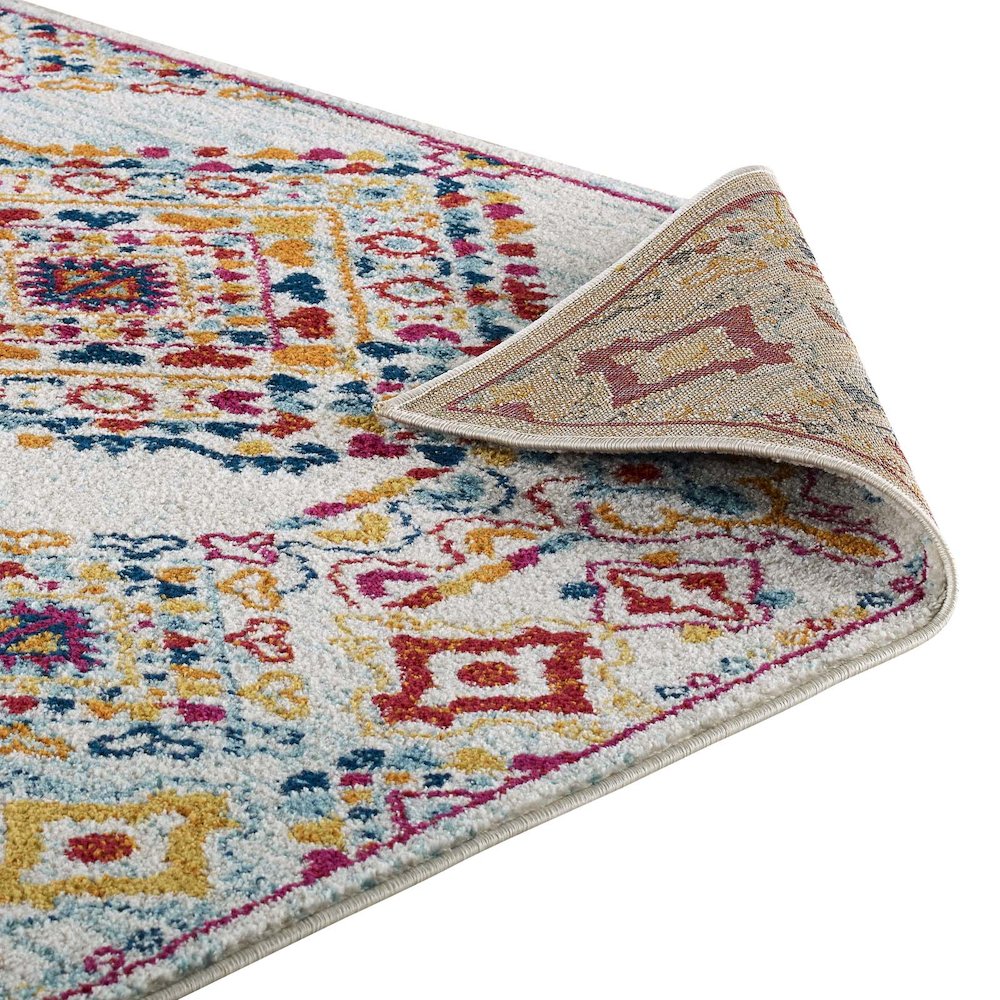 Entourage Khalida Distressed Vintage Floral Lattice 5x8 Area Rug. Picture 4